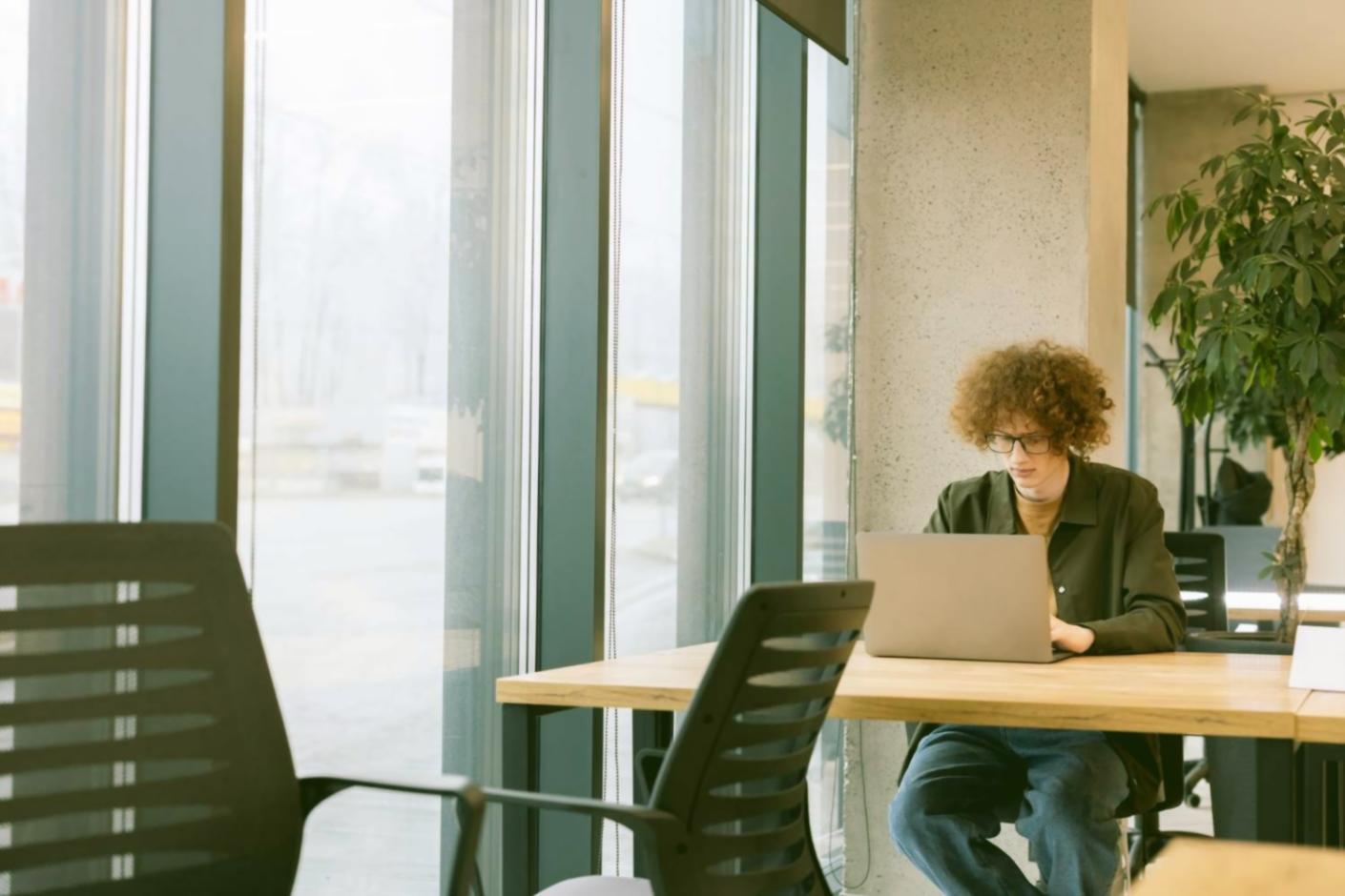 Sesión de trabajo con contabilidad presupuestaria